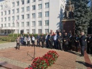 Представители Кабардино-Балкарского ГАУ возложили цветы к памятнику А. Кешокову