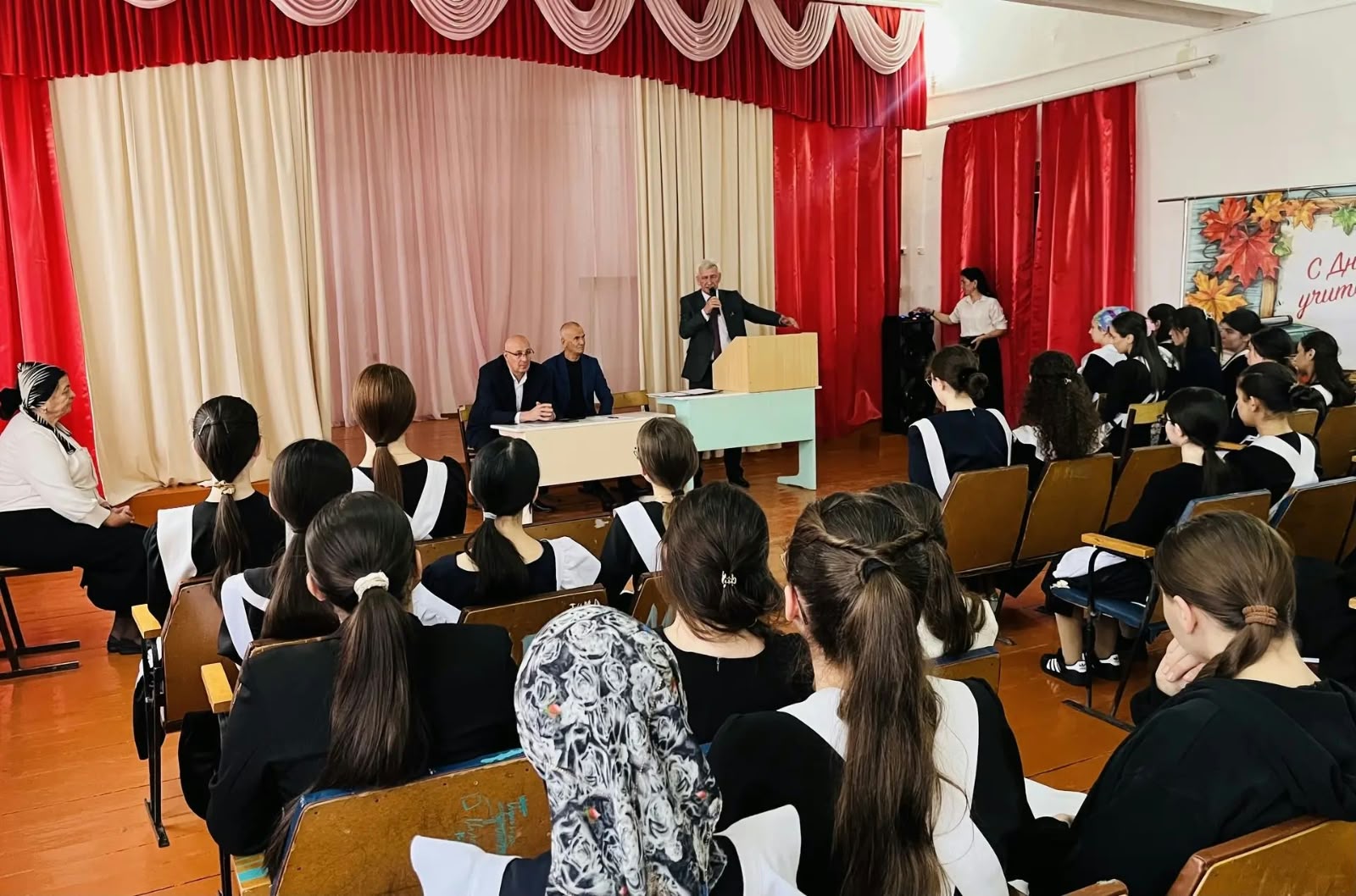 Профориентационные встречи с учащимися выпускных классов школ Зольского района Профориентационные встречи с учащимися выпускных классов школ Зольского района