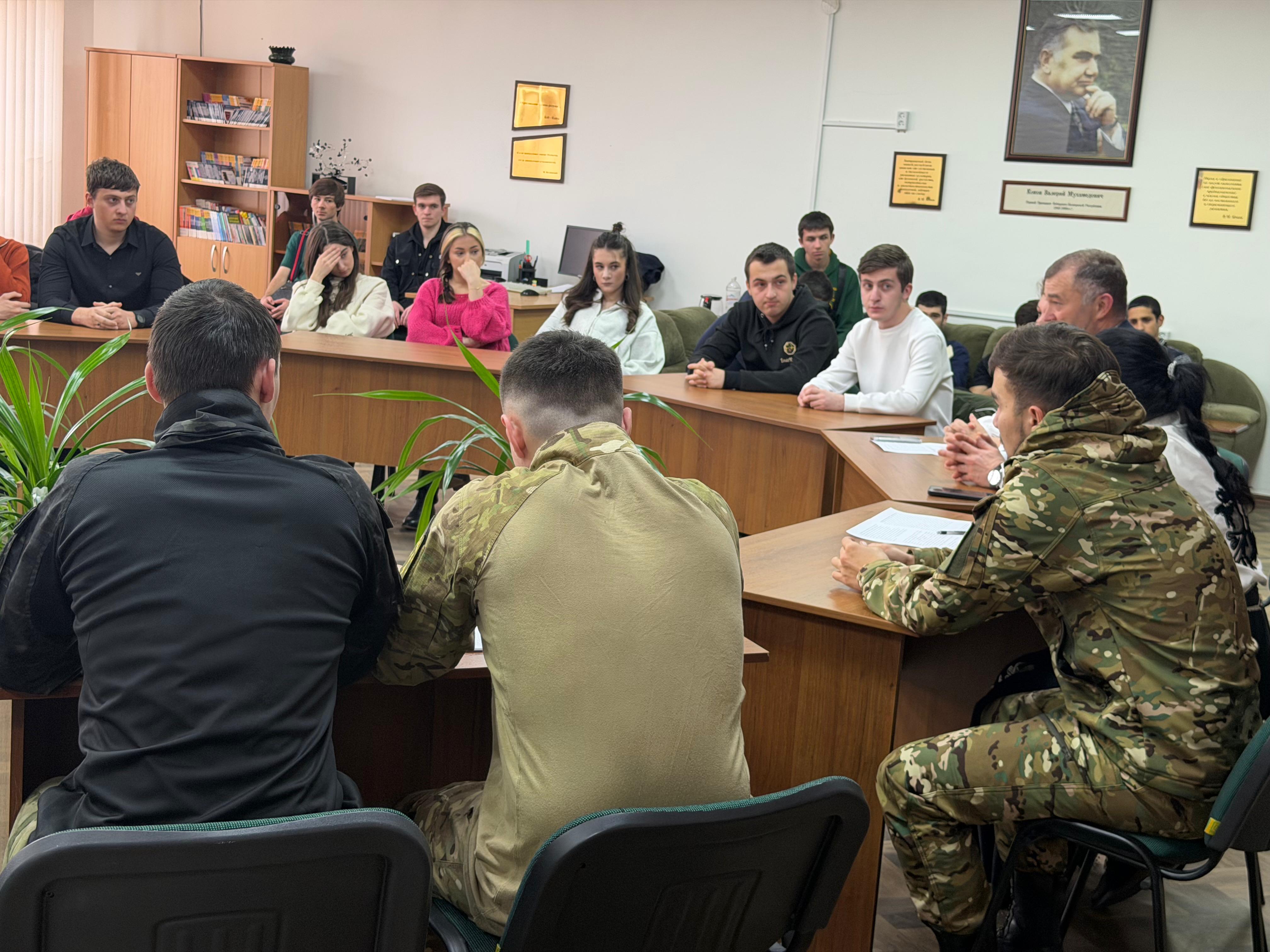 Наши выпускники - гордость Родины! Наши выпускники - гордость Родины!