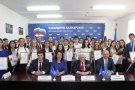 В Кабардино-Балкарском отделении партии «Единая Россия» вручили сертификаты на получение именных стипендий