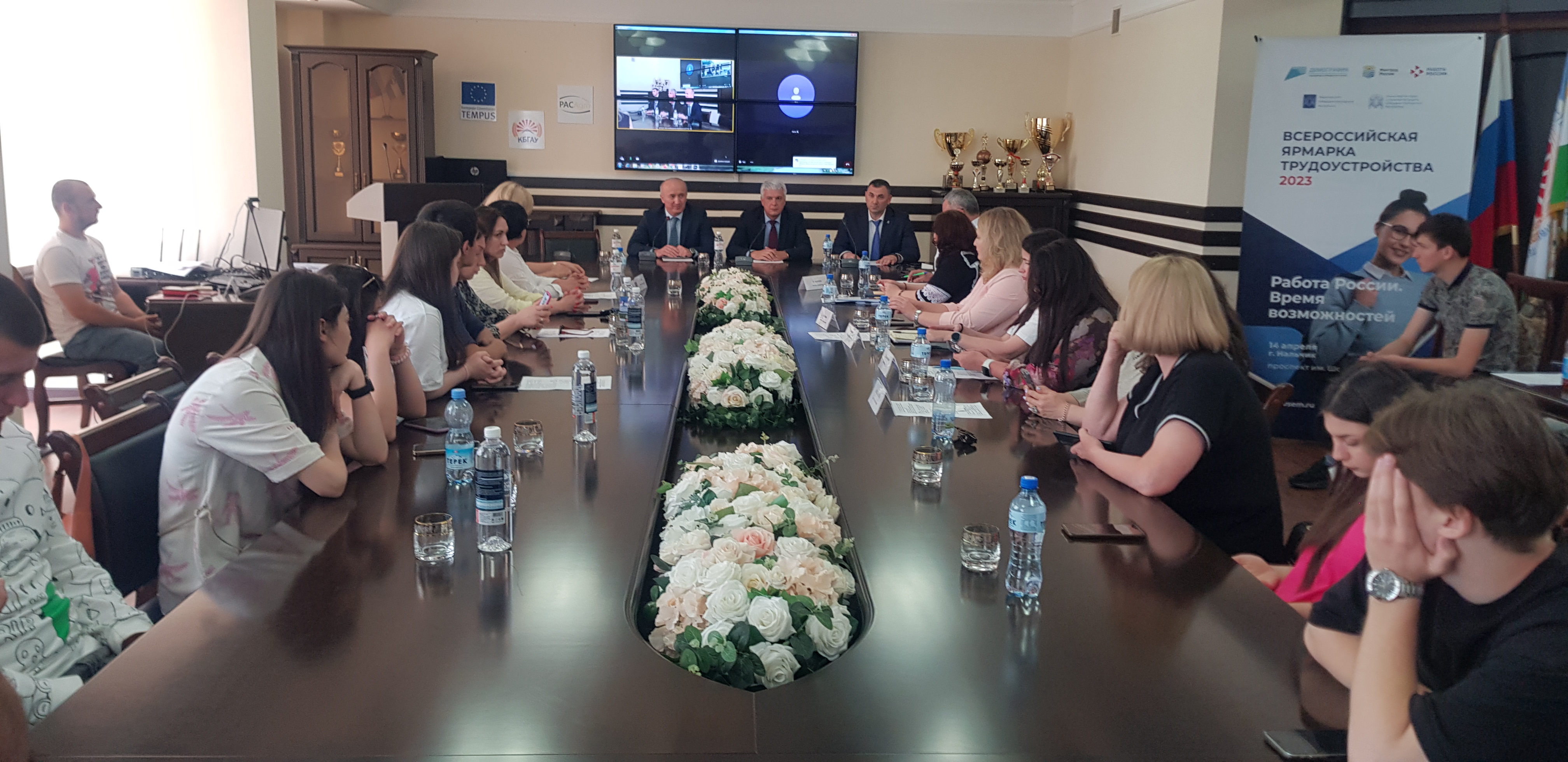 Заместитель полномочного представителя Президента РФ в СКФО Владимир Надыкто посетил Кабардино-Балкарский ГАУ