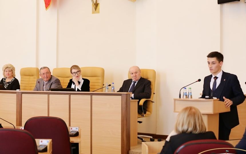 Азамат Забаков выступил на заседании Общественного совета при Парламенте КБР