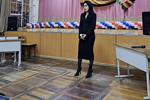 Заместители декана факультета экономики и управления провели профориентационную беседу в школах Прохладного