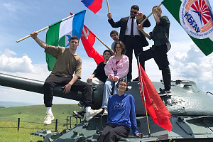 Почтили память героев