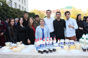 В Кабардино-Балкарском ГАУ прошла выставка «Золотая осень»