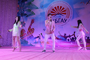 Врио Главы Кабардино-Балкарской Республики Казбек Коков поздравил краснодипломников аграрного университета