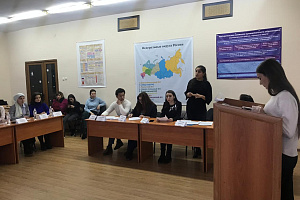 Команда факультета «Экономика и управление» победила в общеуниверситетских дебатах