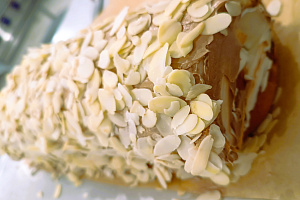 Будущие технологи общественного питания перешли от теории к созданию десертов ресторанного уровня