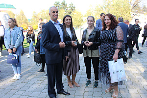 В Кабардино-Балкарском ГАУ прошла выставка «Золотая осень»