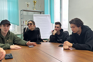 Активисты вуза встретились со студентами КБАДК