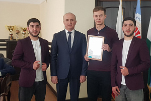 Награждение на заседании Учёного совета