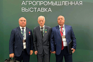 Ректор Кабардино-Балкарского ГАУ Заурби Шхагапсоев награждён Благодарностью Министерства сельского хозяйства РФ