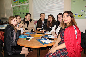 Победили «Мозговики» и «Райские яблоки»