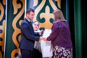 Во Дворце культуры имени К. Кулиева прошёл творческий вечер Танзили Каровой-Ахматовой