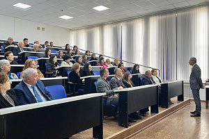 Встреча с Андреем Шароновым