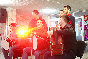 Студенты отметили День всех влюблённых