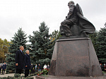 К памятнику Валерию Кокову возложили цветы
