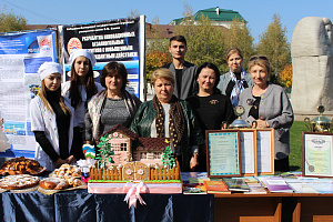 В Кабардино-Балкарском ГАУ прошла выставка «Золотая осень»