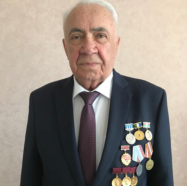 С юбилеем, Анатолий  Шахбанович! С юбилеем, Анатолий  Шахбанович!