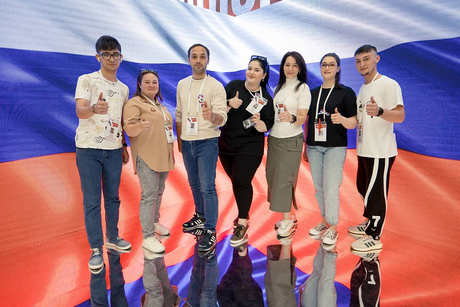 Студенческая делегация представила Кабардино-Балкарский ГАУ на патриотическом форуме Студенческая делегация представила Кабардино-Балкарский ГАУ на патриотическом форуме