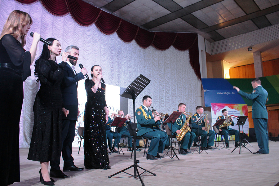 Праздничный концерт