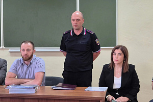 Иностранным студентам рассказали о программе переселения и миграционных правилах