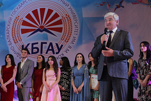 Врио Главы Кабардино-Балкарской Республики Казбек Коков поздравил краснодипломников аграрного университета