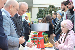 Открытие Межрегионального молодежного форума инновационных проектов «Энергия роста», реализуемого при грантовой поддержке Федерального агенства по делам молодежи (Росмолодежь), и сельскохозяйственной выставки «Золотая осень Кабардино-Балкарского ГАУ»