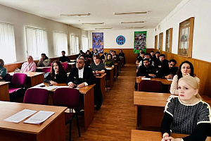 Иностранным студентам разъяснили ответственность за распространение запрещенных веществ