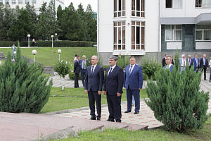 Врио Главы Кабардино-Балкарской Республики Казбек Коков поздравил краснодипломников аграрного университета