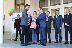 В Кабардино-Балкарском ГАУ прошла выставка «Золотая осень»