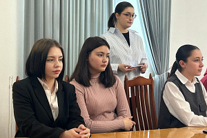 Делегация вуза посетила Штаб поддержки кандидата в Президенты РФ Владимира Путина