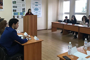 Команда факультета «Экономика и управление» победила в общеуниверситетских дебатах