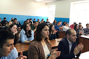 Волонтёры Ресурсного центра встретились с коллегами из КБГАУ