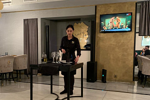 Будущие технологи общественного питания ознакомились с работой ресторана «Глянец»