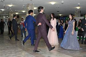 Новогодний бал