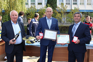 В Кабардино-Балкарском ГАУ прошла выставка «Золотая осень»