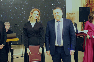 Сотрудники, награжденные званиями и грамотами за многолетний добросовестный труд и по случаю 40-летия вуза