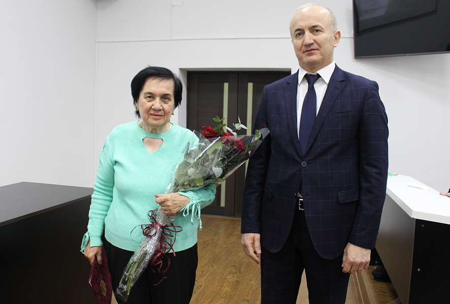 Награждение на заседании Учёного совета