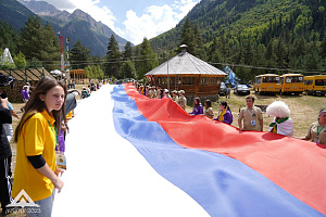 Аскер Кандуров побывал на высокогорном молодежном форуме «Махар-2023»