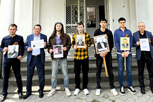 Чтим и помним подвиги героев