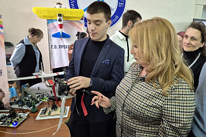 Халимат Аккаева приняла участие в торжественном завершении Фестиваля науки – 2026