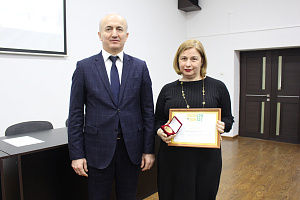 Награждение на заседании Учёного совета