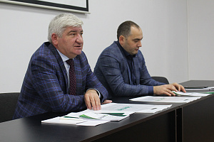 Начала работу молодёжная школа критического мышления