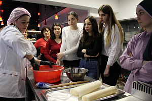 От секретов производства пряников до обсуждения проблем землепользования