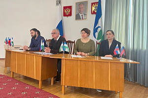 Делегация вуза посетила Штаб поддержки кандидата в Президенты РФ Владимира Путина