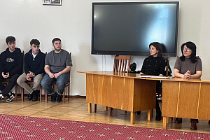 Делегация вуза посетила Штаб поддержки кандидата в Президенты РФ Владимира Путина