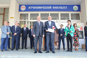Открытие Межрегионального молодежного форума инновационных проектов «Энергия роста», реализуемого при грантовой поддержке Федерального агенства по делам молодежи (Росмолодежь), и сельскохозяйственной выставки «Золотая осень Кабардино-Балкарского ГАУ»