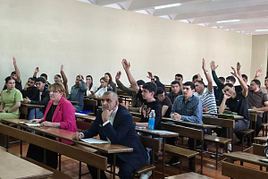 Иностранным студентам рассказали о программе переселения и миграционных правилах