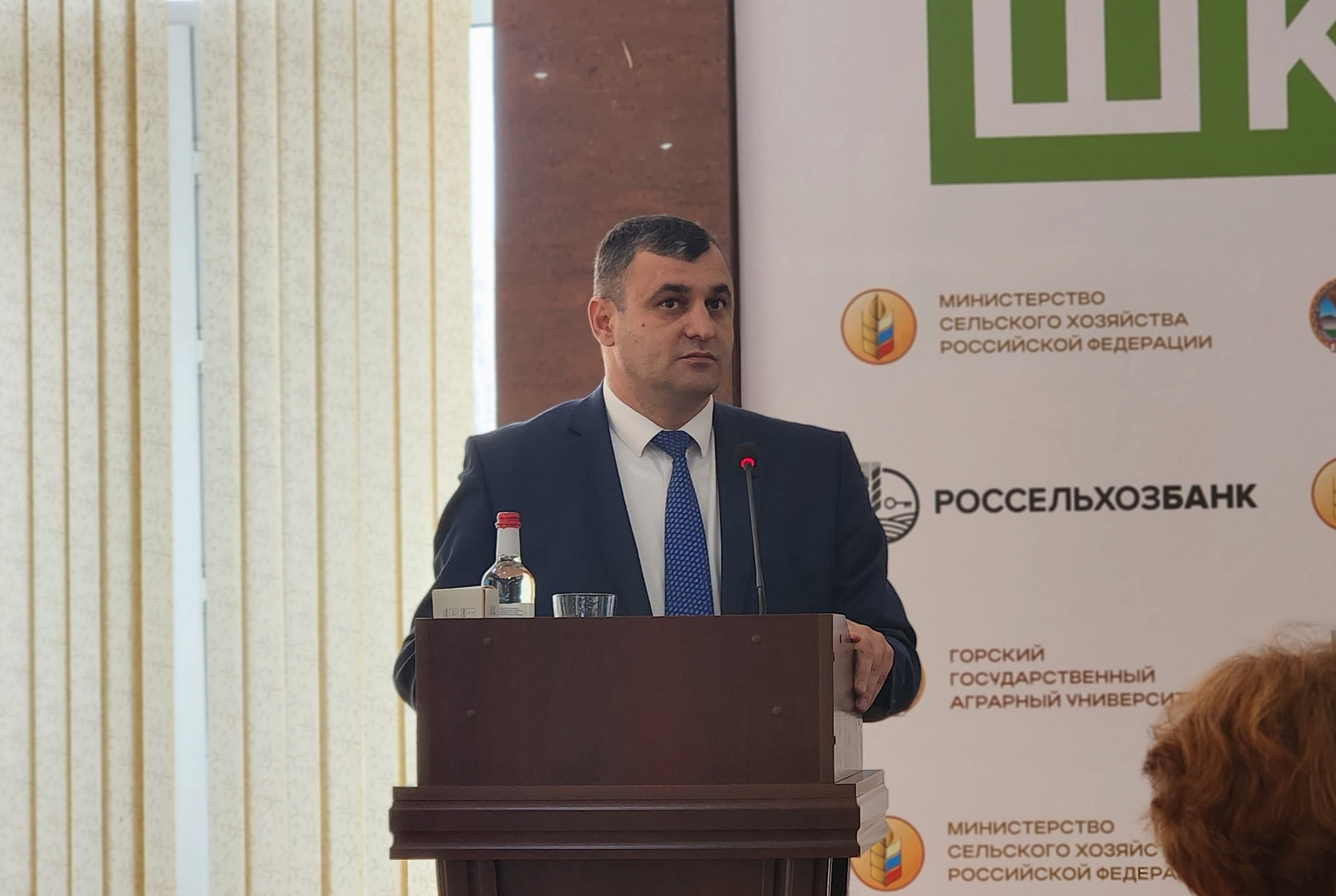 Развитие птицеводства в России обсудили за круглым столом во Владикавказе